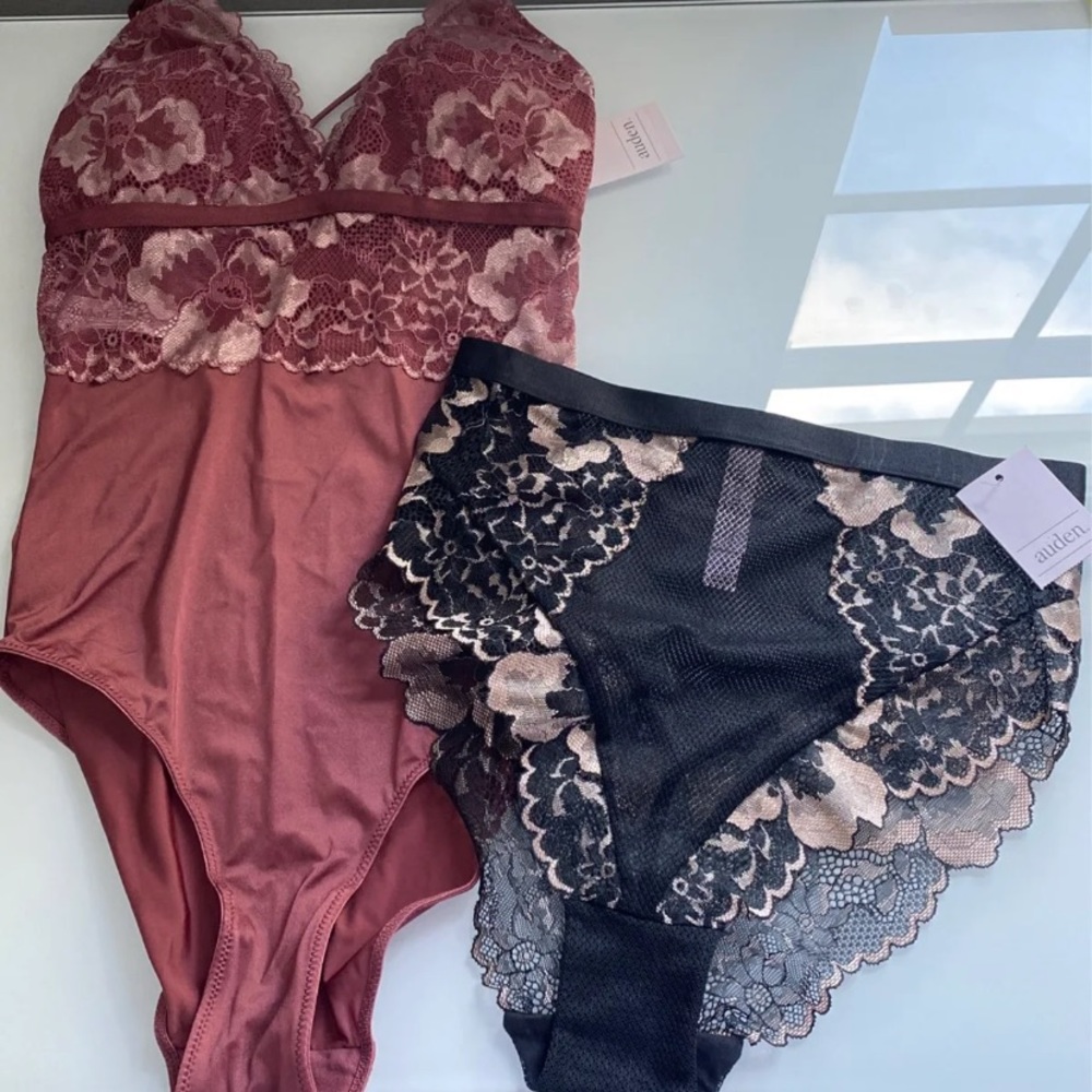BNWT Lingerie Set - XS
